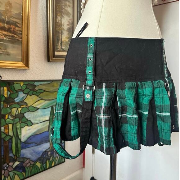 vintage rare tripp nyc green plaid mini skirt - Picture 2 of 3